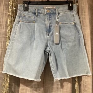 New Tractr indigo light blue Jean shorts.